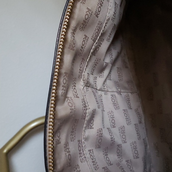 Michael Kors Emmy Large Domed Satchel - Picture 6 of 7